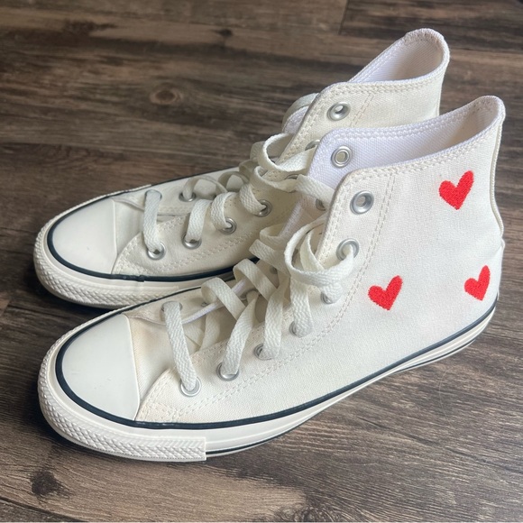 Converse Chuck Taylor All Star High Top White Red Hearts
Embroidered Sneaker 7.5 - Picture 3 of 13